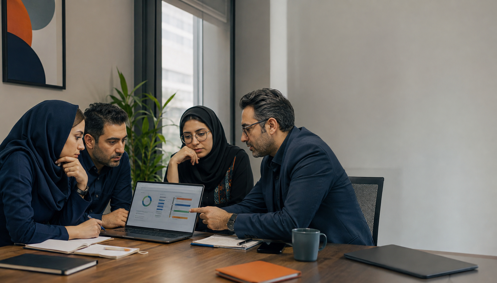 نیازسنجی و بررسی گزارش پیشرفت آموزش زبان کارکنان